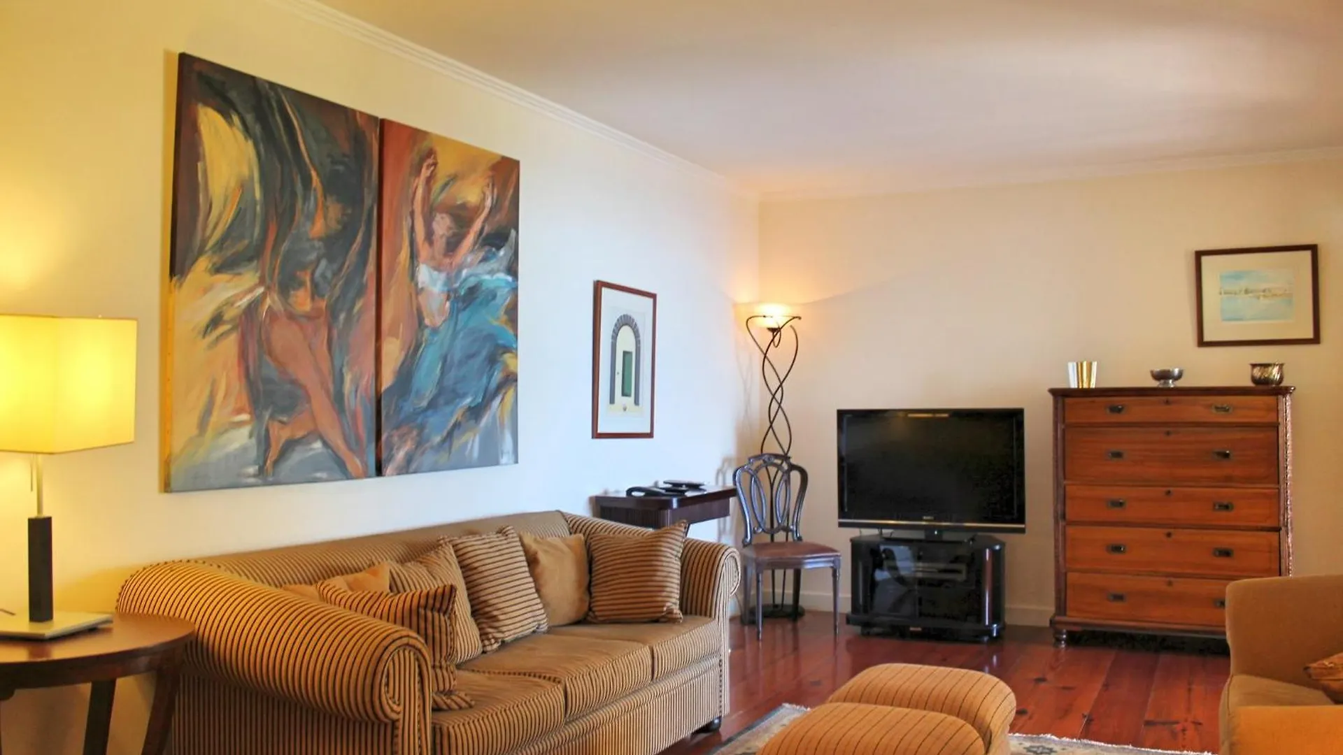 Exquisite Madeira Villa Villa Funchal Luz 5 Bedroom Heated Pool Sea Views Games Room Fu Funchal (Madeira)